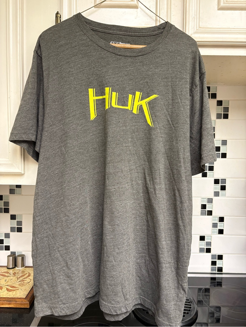 Huk Men’s T-Shirt Size XL.